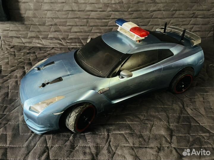 Автомобиль на р/у