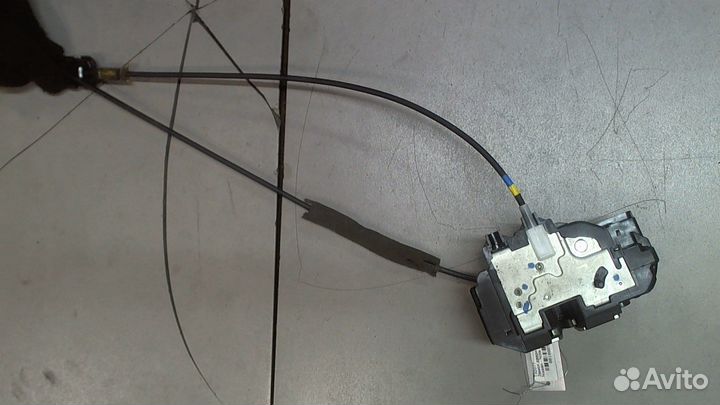 Замок двери Nissan Note E11, 2006