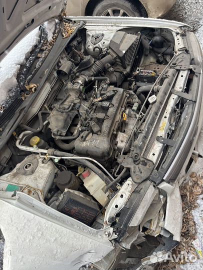 Nissan Sunny 1.3 AT, 2002, битый, 200 000 км