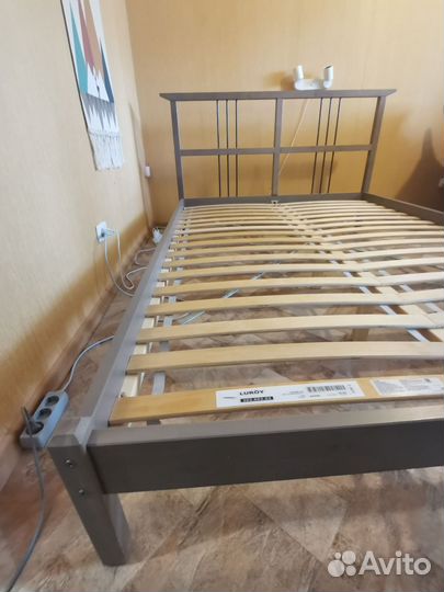 Кровать IKEA 140 200