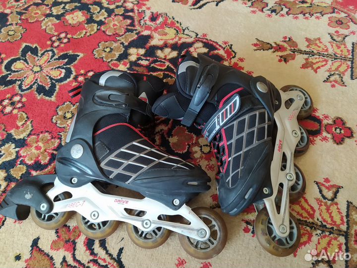 Роликовые коньки