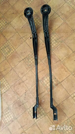 Поводок дворника Форд Фокус 3