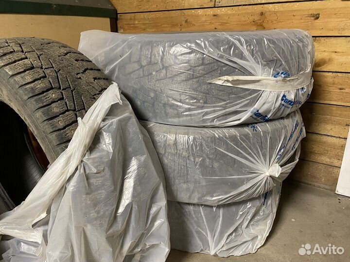 Nokian Tyres Hakkapeliitta R2 SUV 285/60 R18