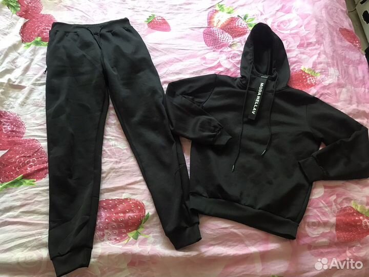 Спортивный костюм