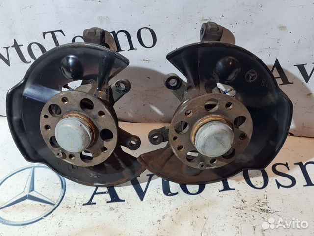 Кулак поворотный ступица цапфа Мерседес W414 Vaneo