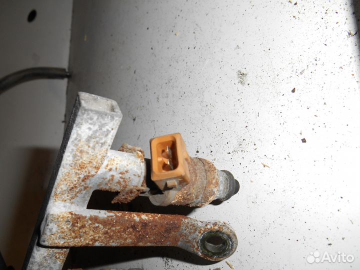 Топливная рампа и форсунка Дэу Матиз Daewoo Matiz