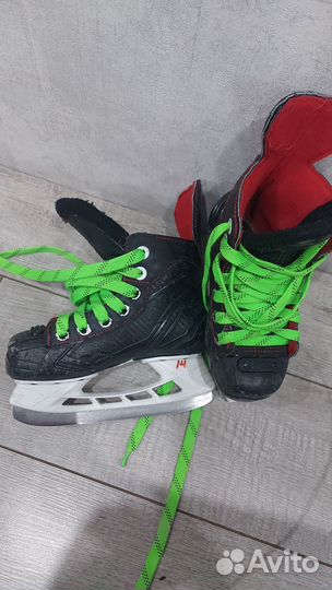 Хоккейные коньки bauer