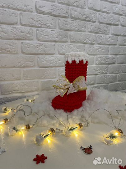 Новогодний сапожок вязаный