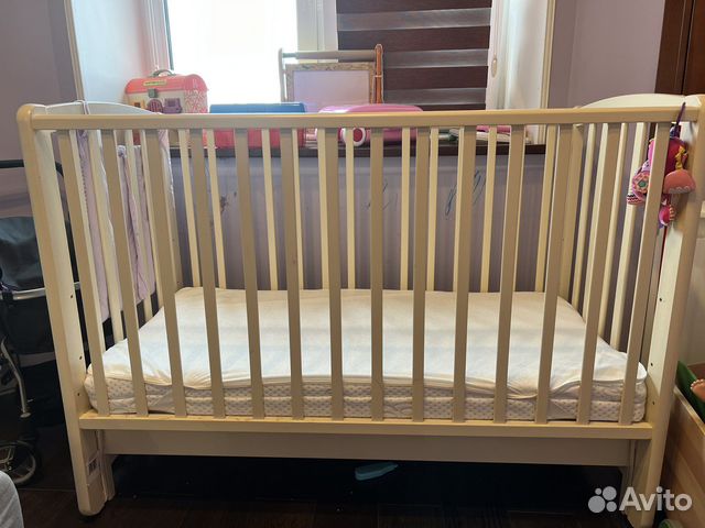 Детская кроватка с матрасом в комплекте