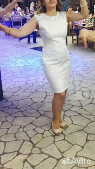 Платье белое