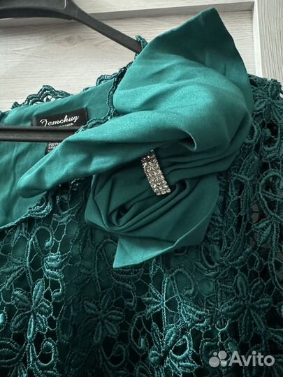 Нарядное женское платье