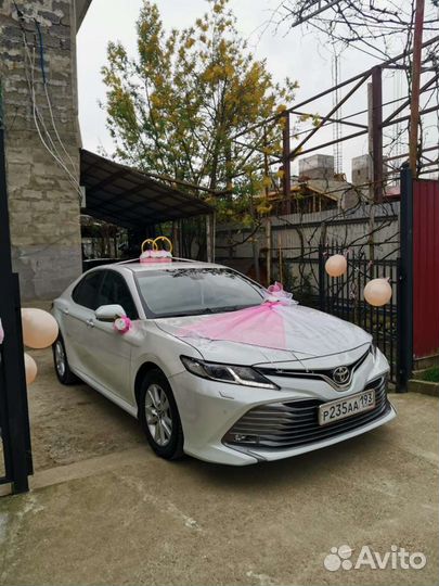 Свадебные украшения на автомобиль