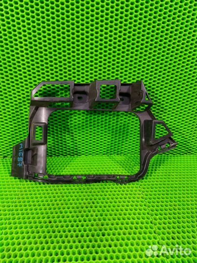 Кронштейн бампера задний левый Volkswagen Touareg