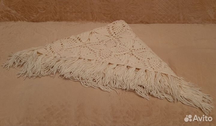 Шаль шерстяная ручной работы