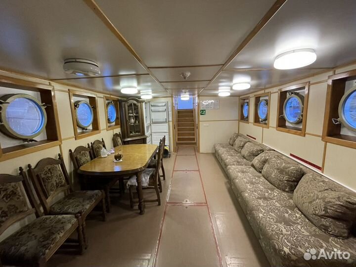 Теплоход Бриг