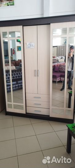 Сборщик мебели