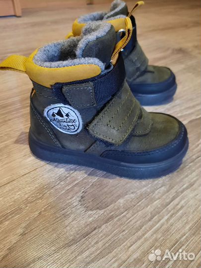 Детские ботинки