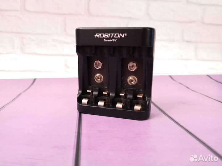 Зарядное устройство robiton Smart4 9V