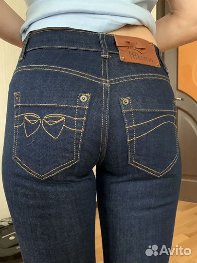 Джинсы фирменные 42-44 р.Red Valentino