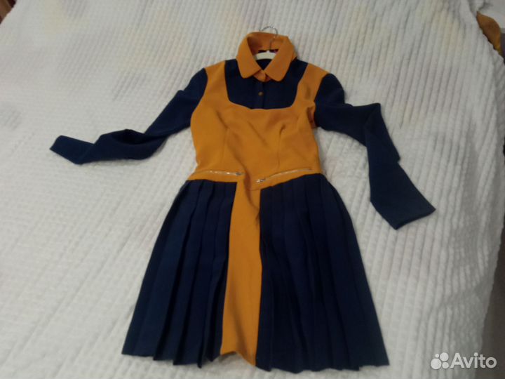 Платье женское 42 44