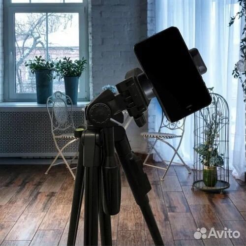 Штатив для телефона с пультом