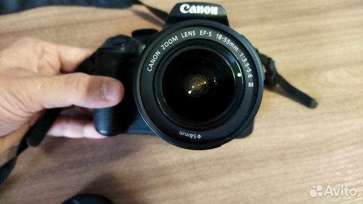 Зеркальная камера Canon EOS 1300D Kit 18-55mm DC