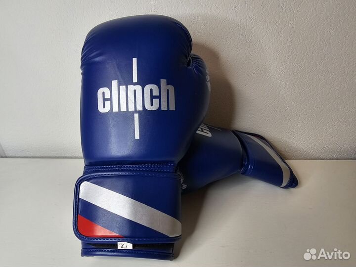 Боксерские перчатки 12 oz clinch синие