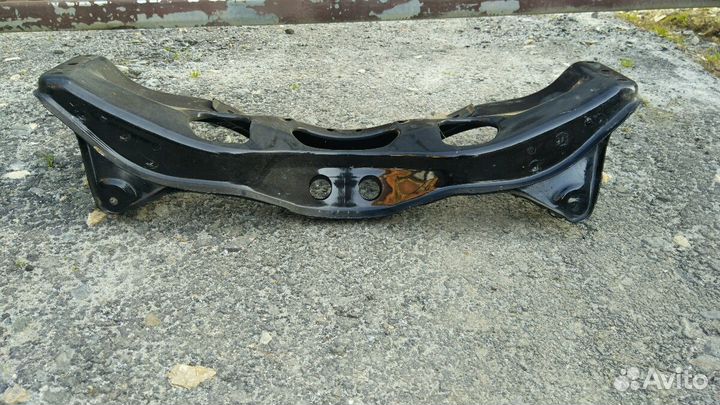 Подрамник Субару Subaru