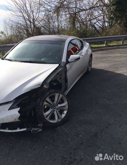 Hyundai Genesis 2.0 AT, 2010, битый, 86 000 км