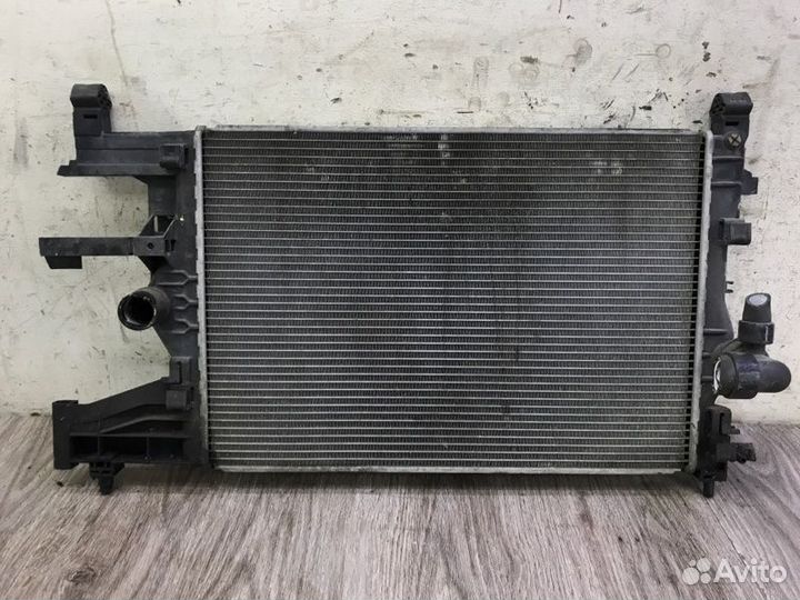 Радиатор двс Opel Astra J A17DTJ 2010