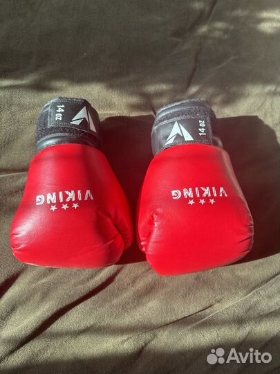 Боксерские перчатки 14 oz бу