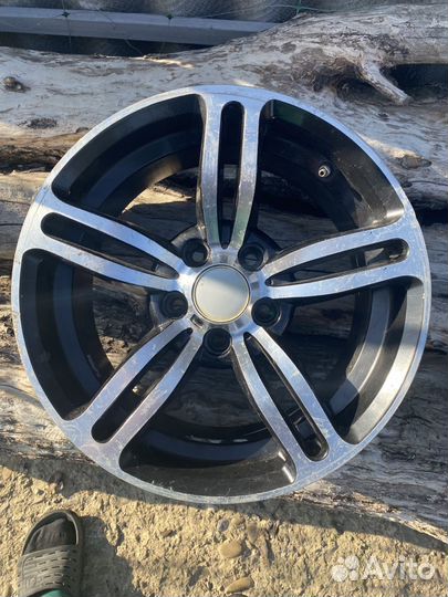 Диск литой r 17