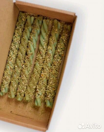 Зелёные восковые свечи