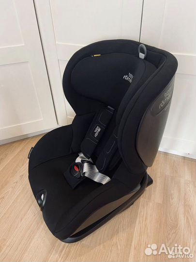 Детское автокресло britax romer Trifix2 i-size