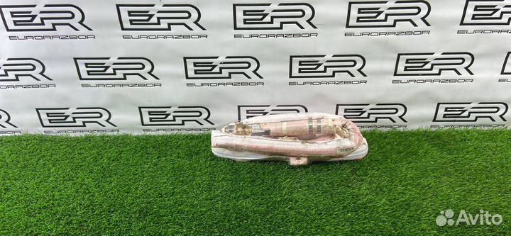 Шторка безопасности правая Porsche Macan 95B