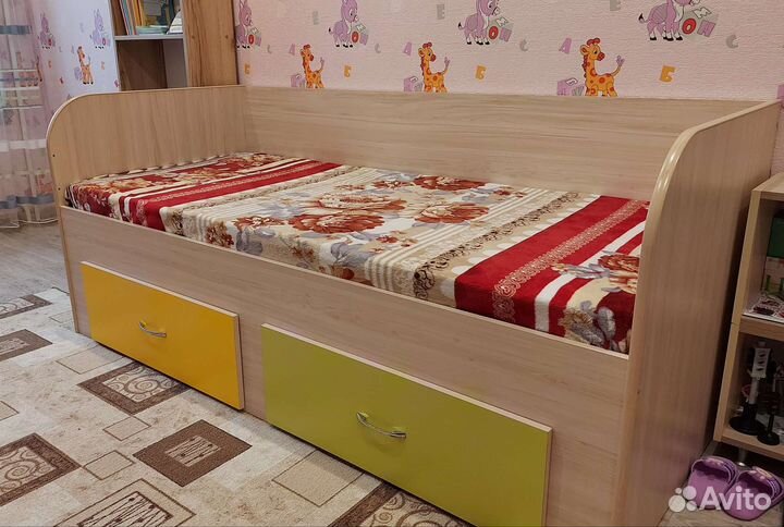 Детская кровать + матрас