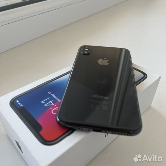 iPhone X, 64 ГБ