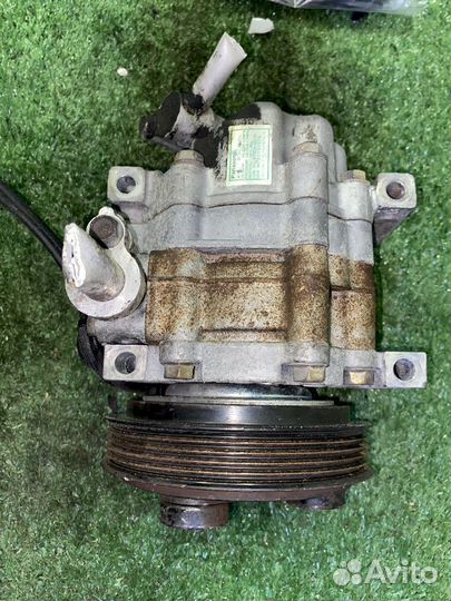 Компрессор кондиционера KL-DE Mazda Eunos 800 TA5A