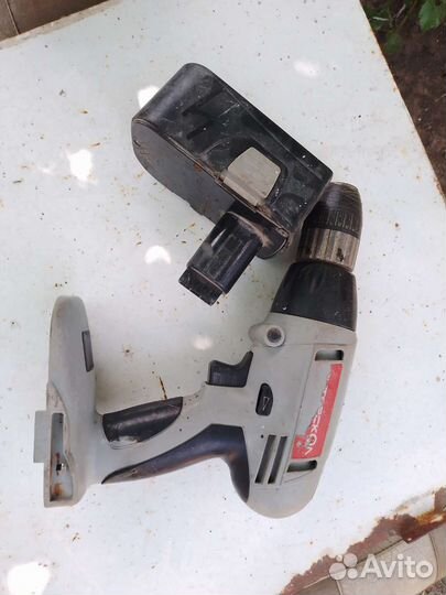 Шуруповерт интерскол