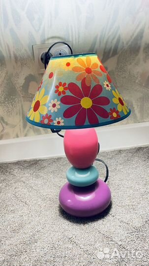 Лампа настольная