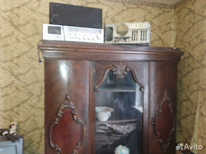 Германский старинный шкаф