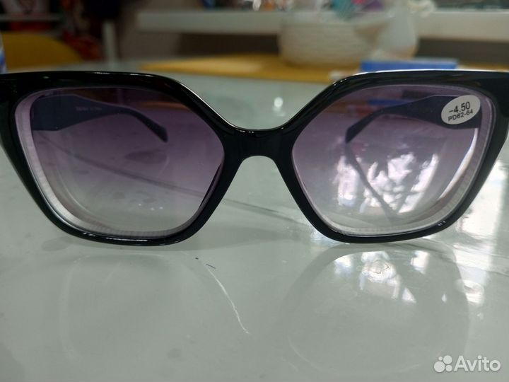 Очки с диоптриями -4, 5 солнечные и обычные