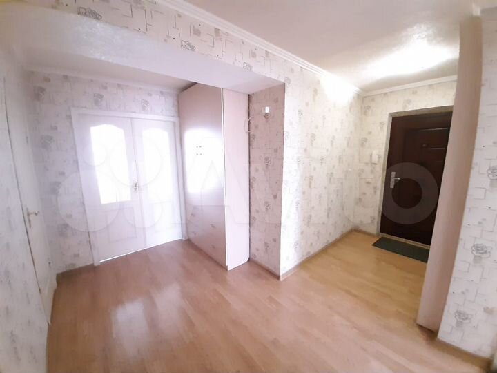 2-к. квартира, 60 м², 4/10 эт.