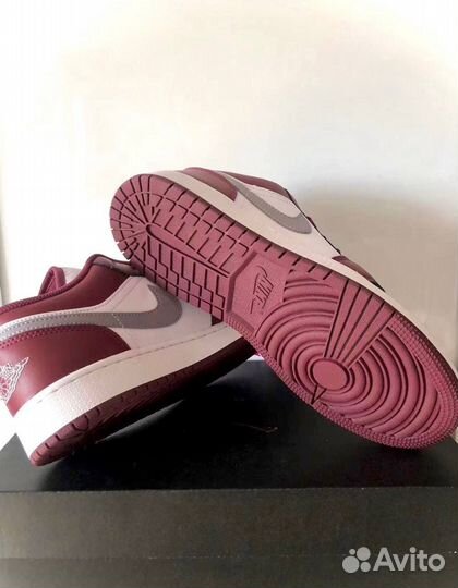 Кроссовки nike женские