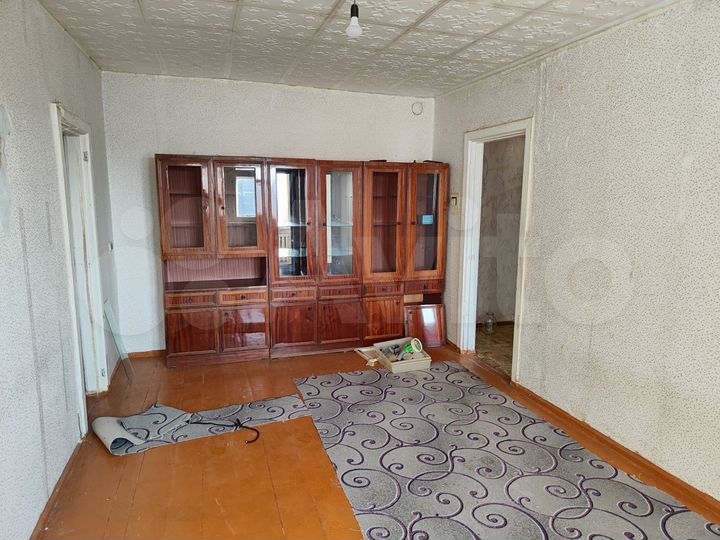 Доля в 2-к. квартире, 42 м², 4/5 эт.