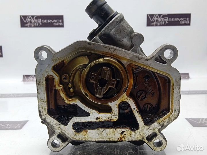 Вакуумный насос Mercedes-Benz C-Class W205 OM264