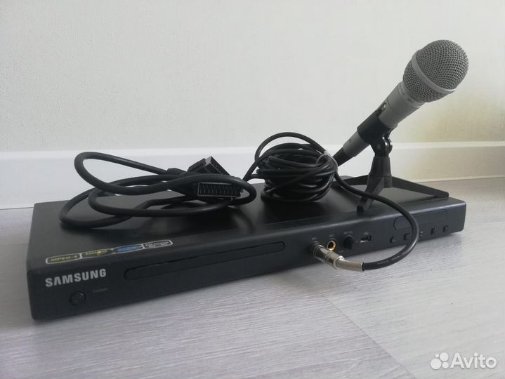 Караоке от Samsung USB (с микрофоном)