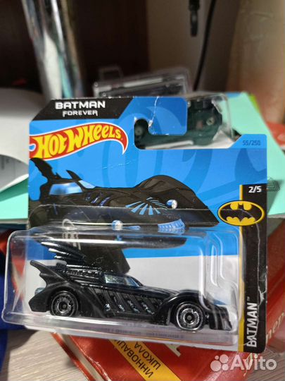 Hot wheels машинки бетмон
