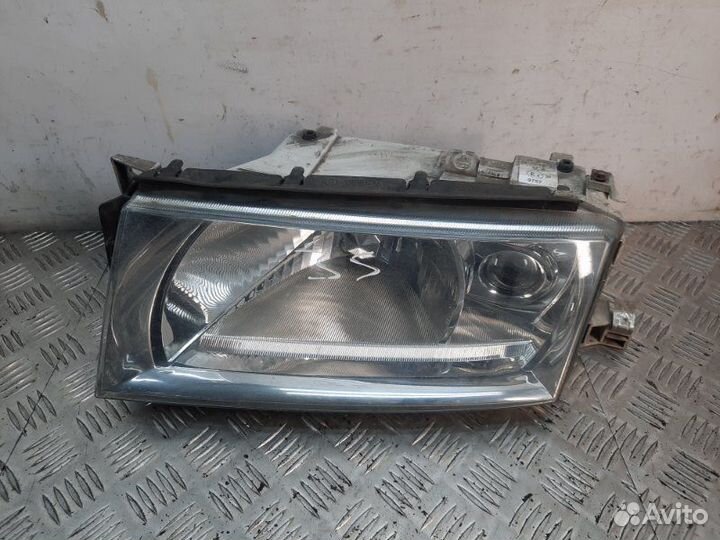 Фара передняя левая Skoda Octavia хэтчбэк 5 дв