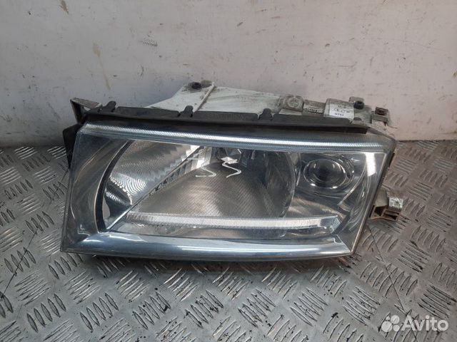 Фара передняя левая Skoda Octavia хэтчбэк 5 дв